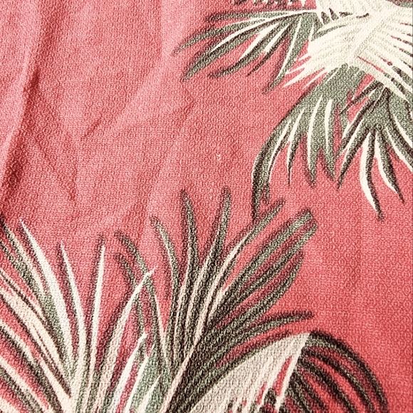 Tommy Bahama 100% Silk Floral Shirt - Picture 7 of 7